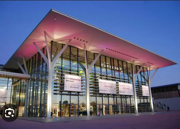 Cosy Decines Groupama Stadium-Ldlc Arena